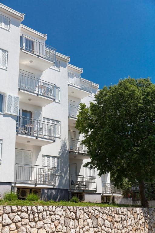 Apartment Ana Selce Buitenkant foto