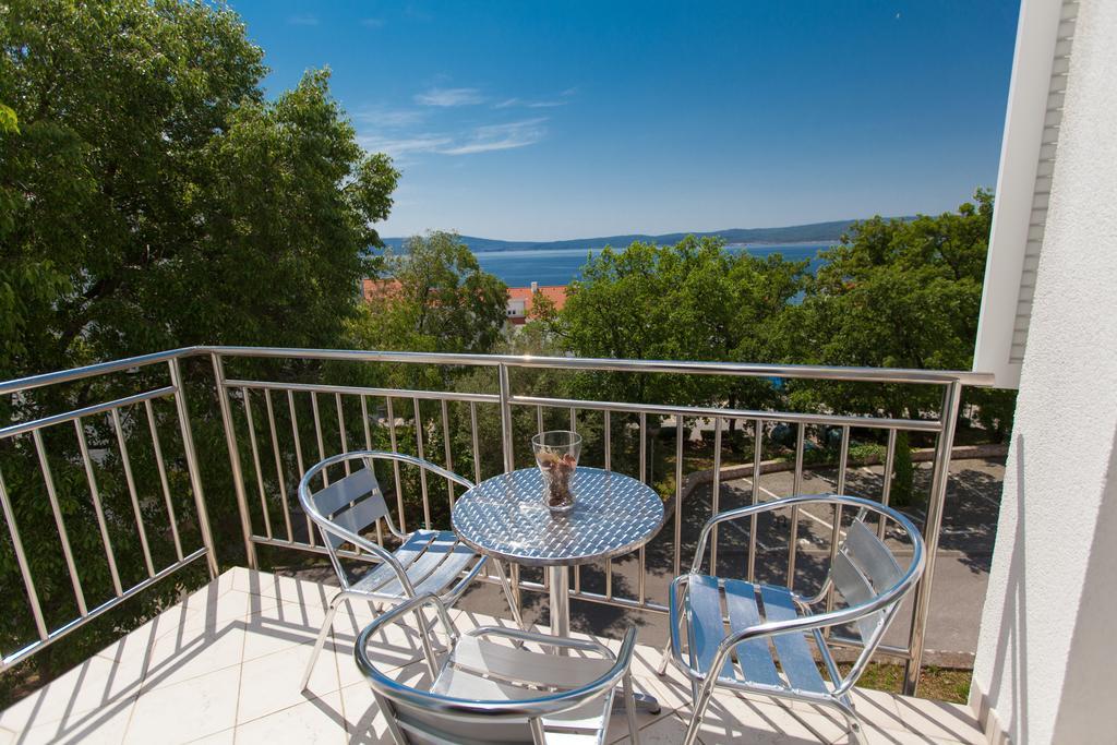 Apartment Ana Selce Buitenkant foto