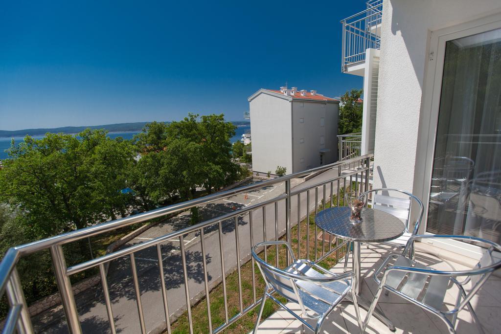 Apartment Ana Selce Buitenkant foto
