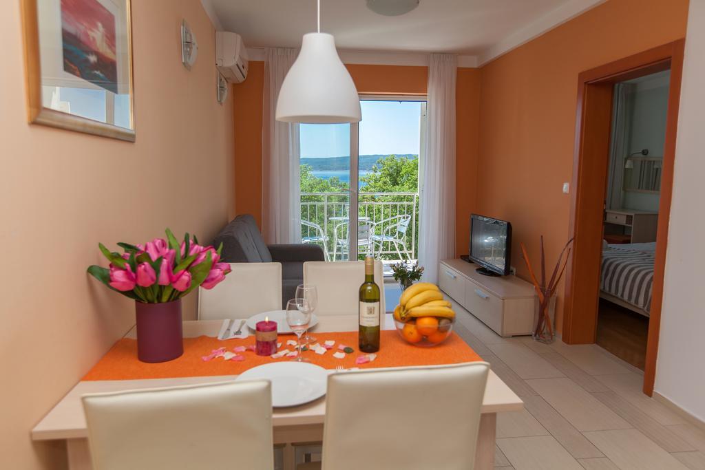 Apartment Ana Selce Buitenkant foto