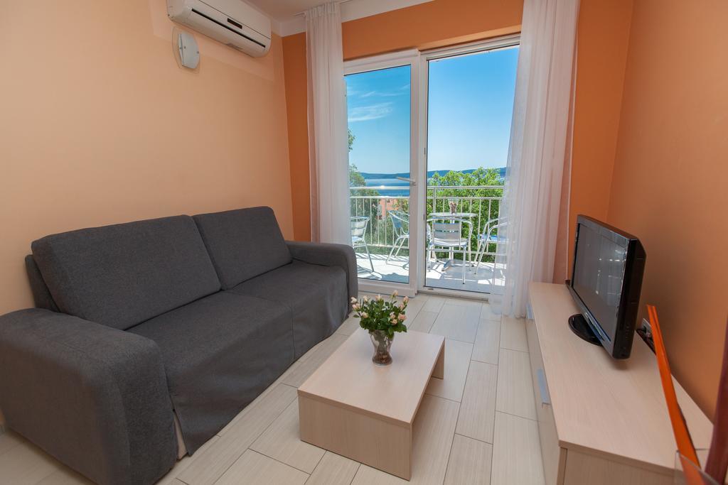Apartment Ana Selce Buitenkant foto